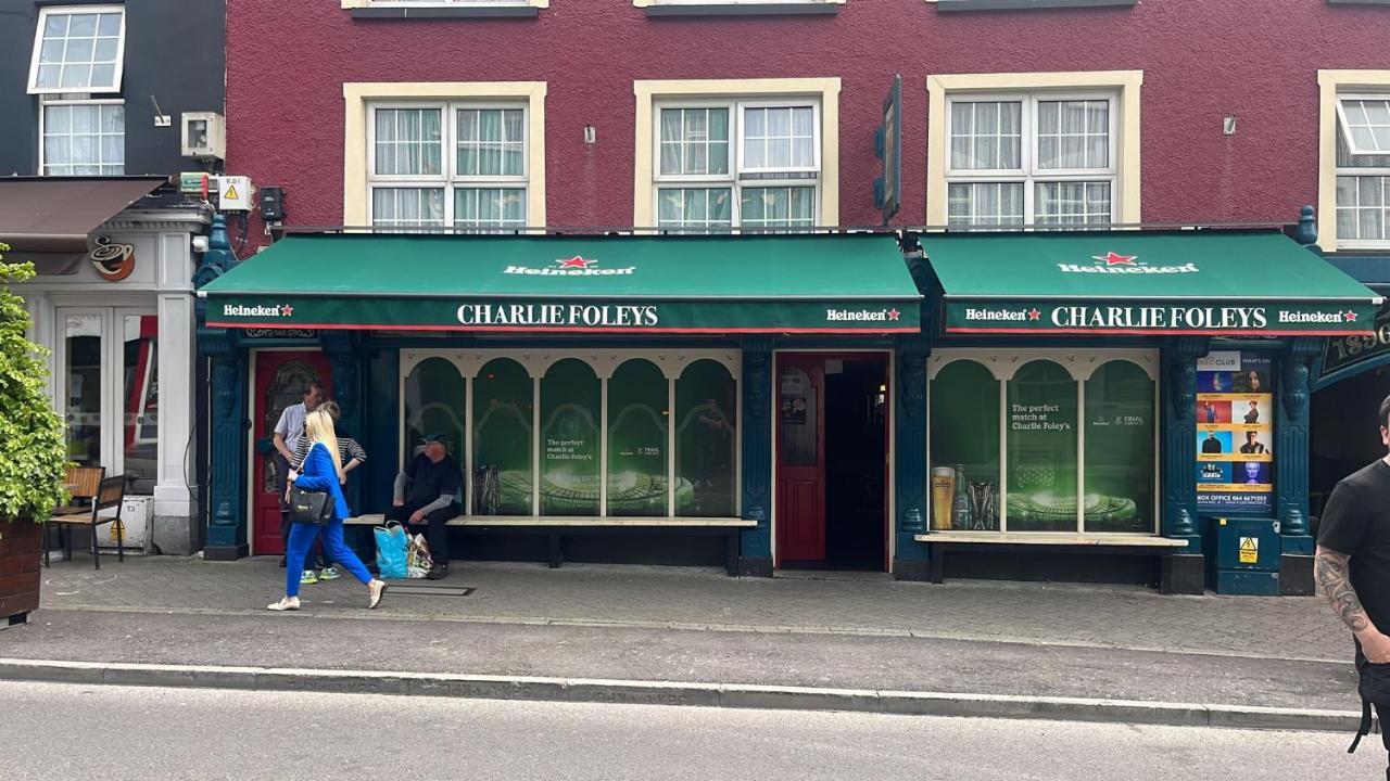 Charlie Foleys Bed & Breakfast Killarney Exterior foto